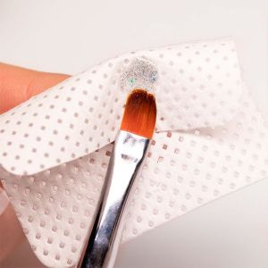 БЕЗВЛАКНЕСТИ ТАМПОНИ ЗА МАНИКЮР 5х5см 540бр