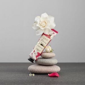 КРЕМ ЗА РЪЦЕ  С ШИЙ И ВИТАМИН Е - WHITE FLOWERS - THALIA NATURIA BEAUTY - 60мл